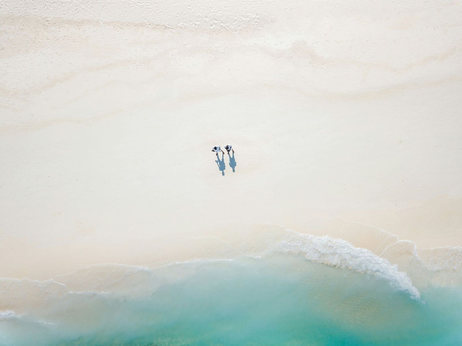 afrah-puUx-3kFVbg-unsplash